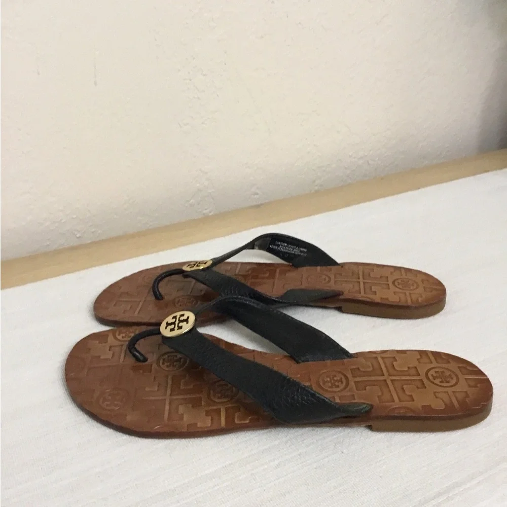 Tory Burch Thora Black Leather Logo Thong Sandals with Brown Sz.7